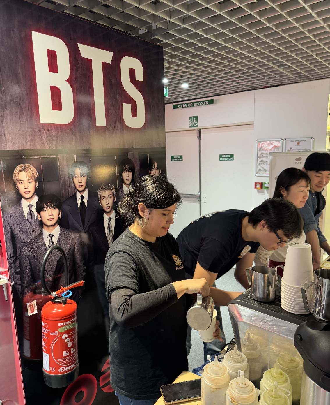 BTS DAY : pop-up exceptionnel à la Fnac des Ternes